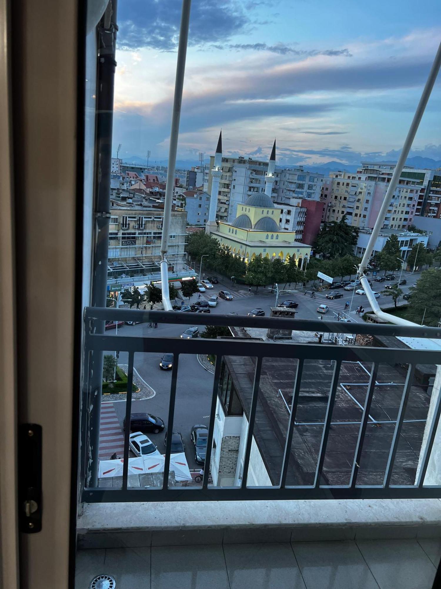 Amy'S Luxury Appartment Shkodër 外观 照片